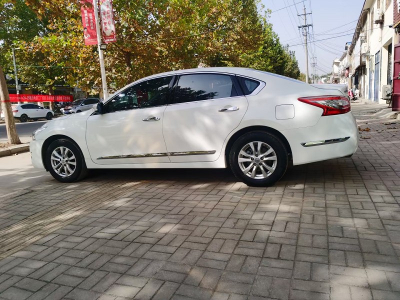 焦作14年日產天籟7