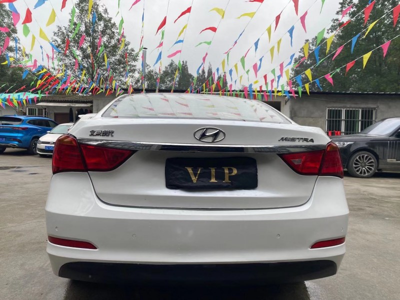 成都16年现代名图2