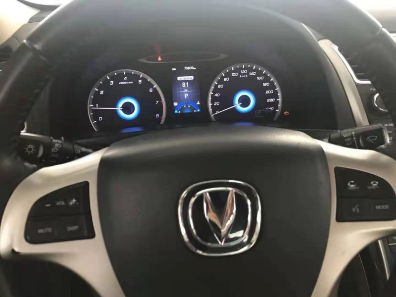 贛州16年長安汽車睿騁CC3