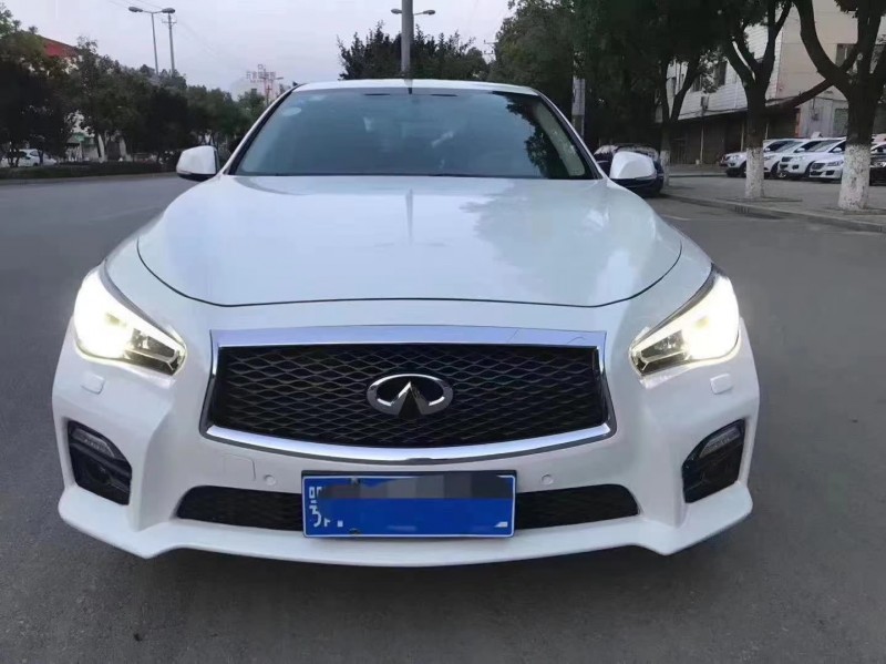 武漢15年英菲尼迪Q50L1