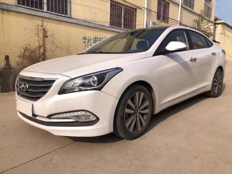 青岛抵押车15年现代名图出售