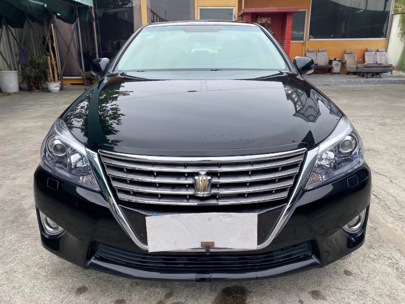 珠海14年豐田皇冠10