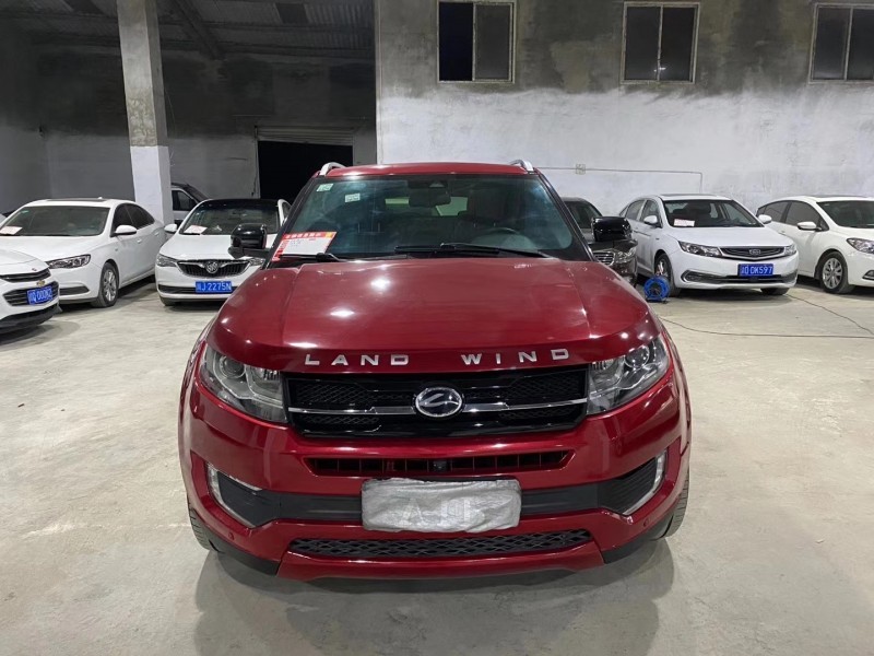 成都16年陆风X71