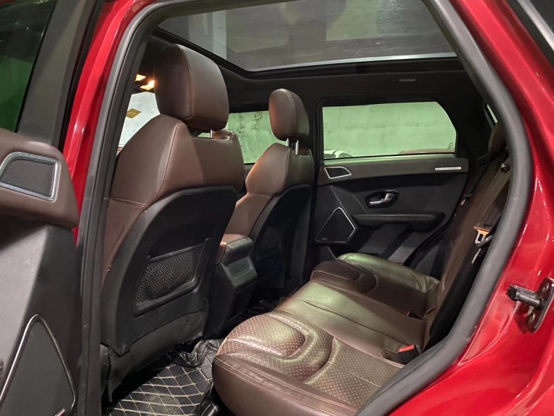 成都16年陆风X74