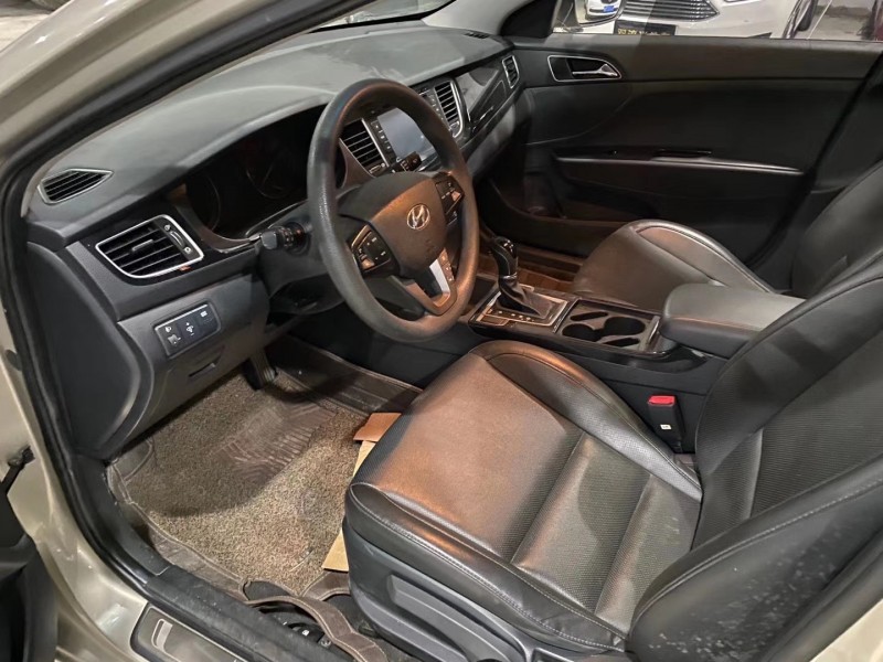 成都14年现代名图4