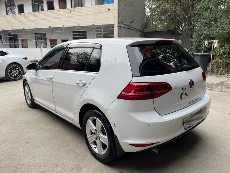 成都16年大众高尔夫9