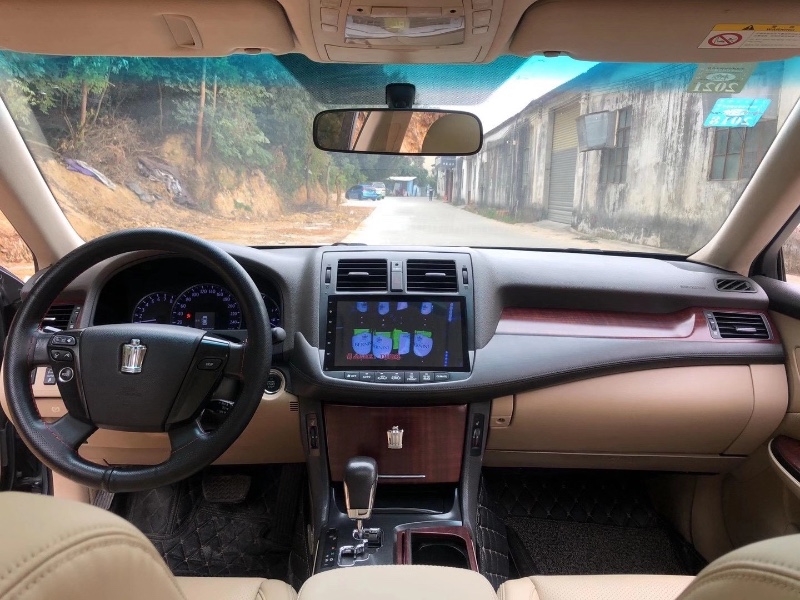 江门10年丰田皇冠6