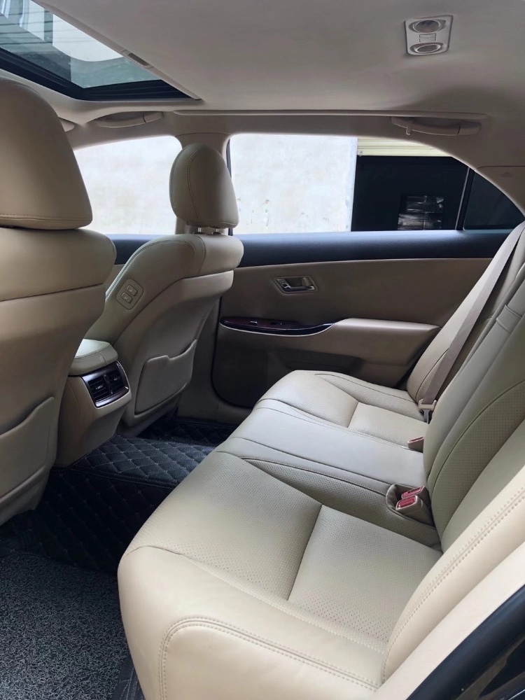 江门10年丰田皇冠5