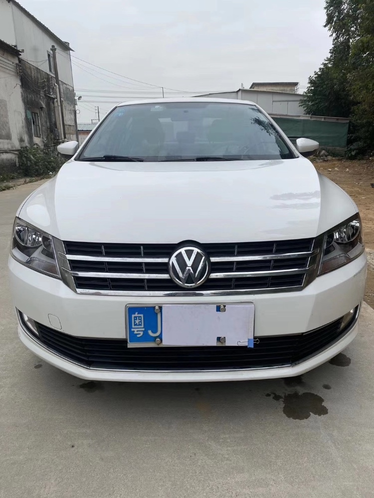 江门15年大众朗逸1