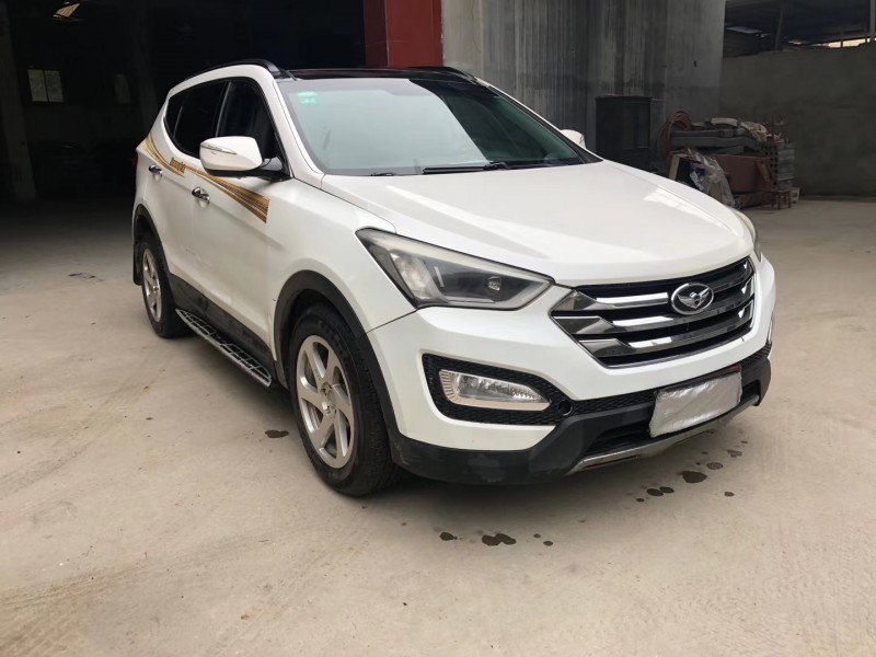 成都13年现代全新胜达6