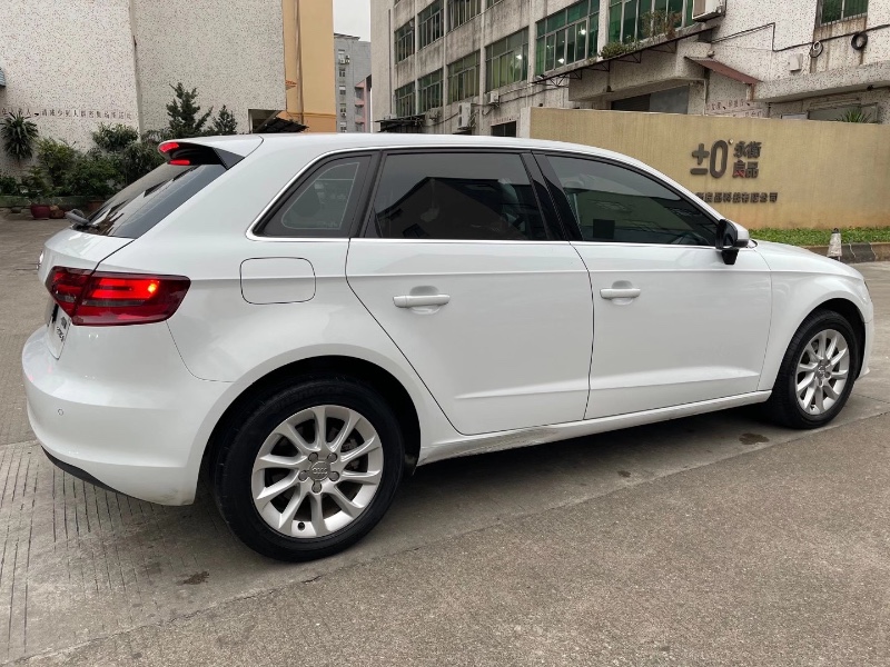 中山15年奥迪A33