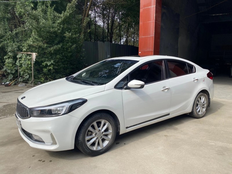 成都16年起亚K32