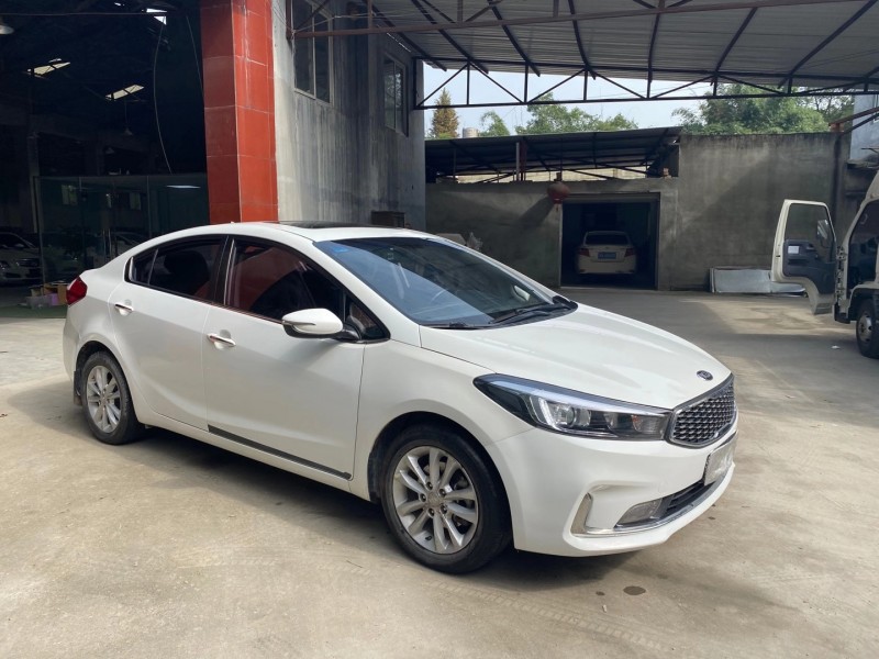 成都16年起亚K33