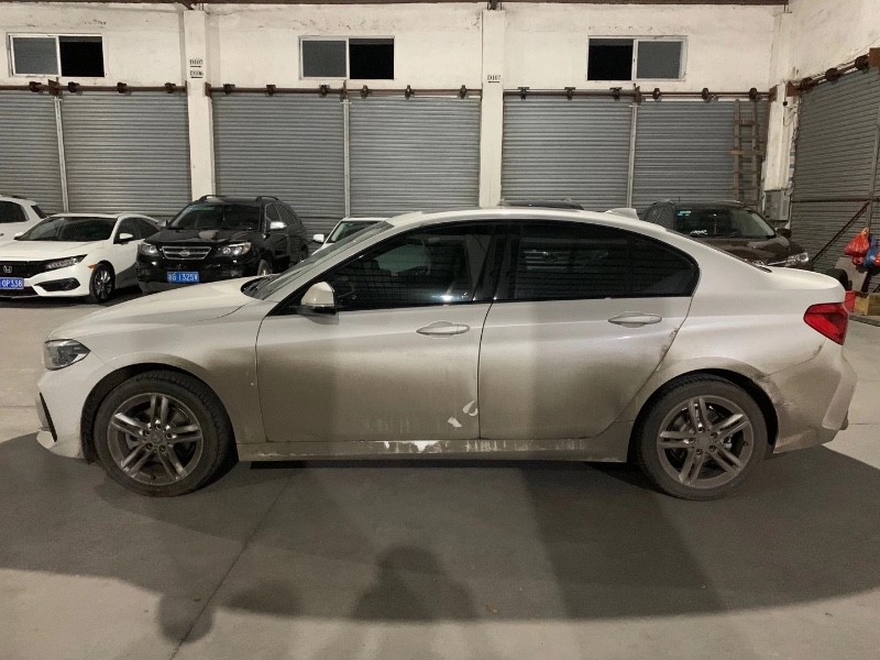 中山20年宝马1系7