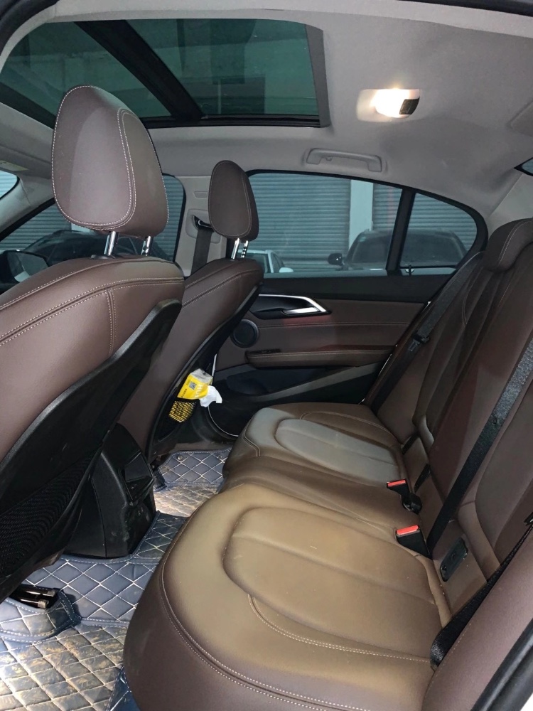 中山20年宝马1系3