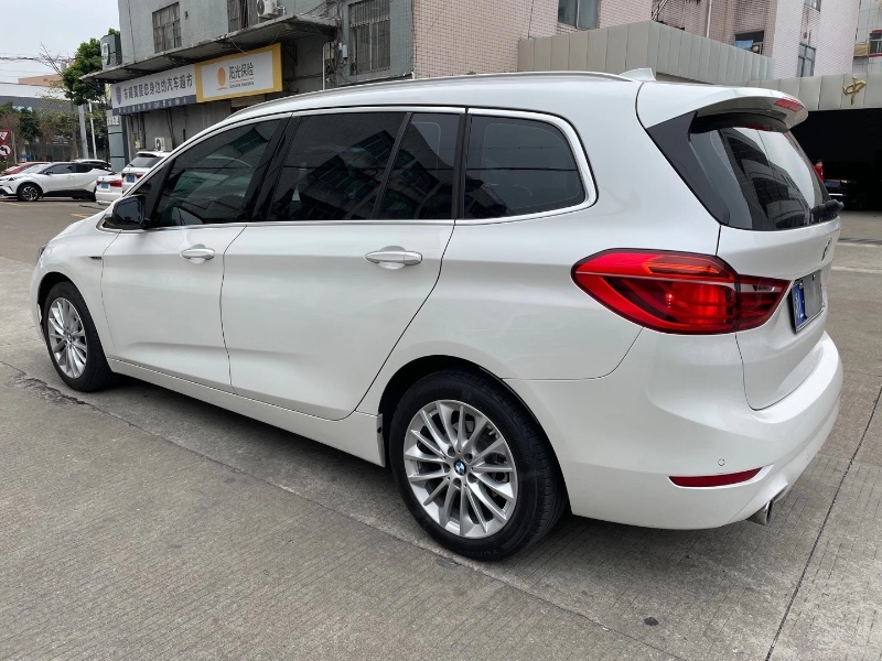 中山20年宝马2系5