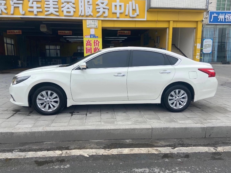 广州16年日产天籁4