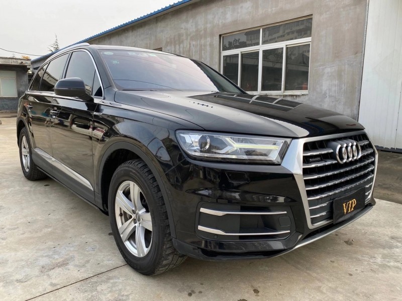 济宁16年奥迪Q72