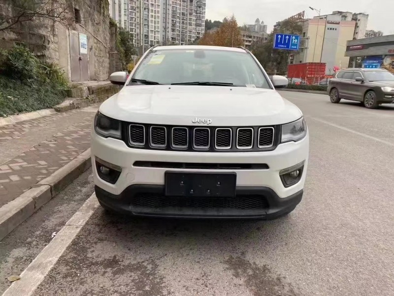 重慶20年Jeep指南者1