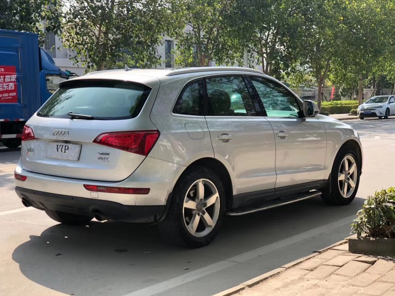 中山11年奥迪Q55