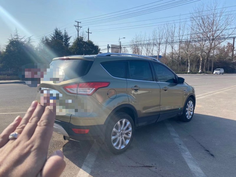 济南15年福特翼虎5