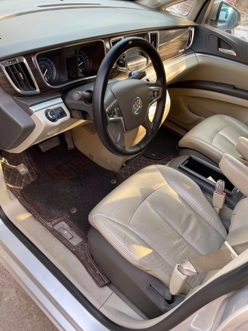 北京12年别克别克GL83