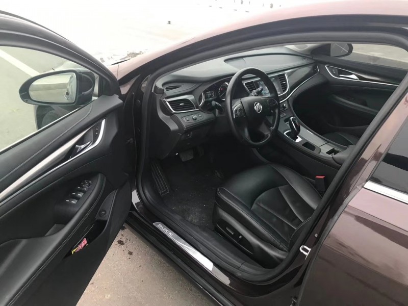 烟台18年别克君越4