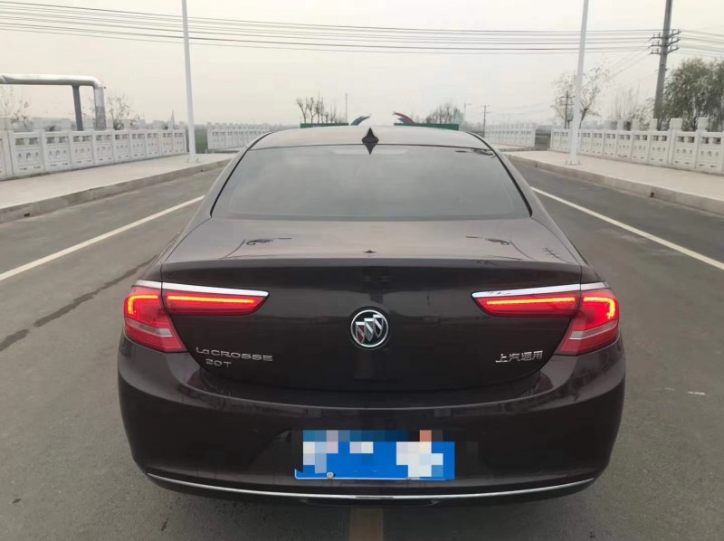 烟台18年别克君越9