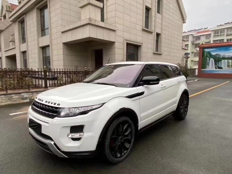 济南12年路虎极光3