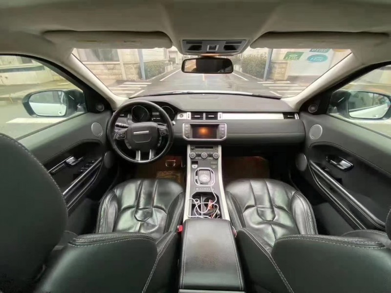 济南12年路虎极光6