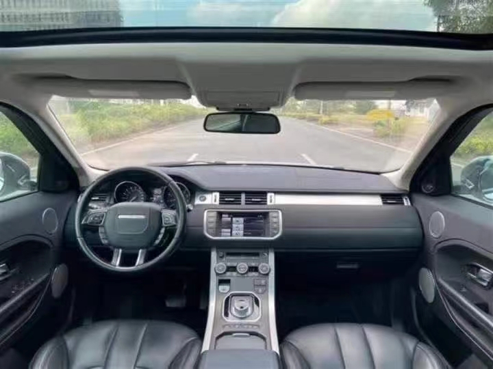 武汉13年路虎极光5