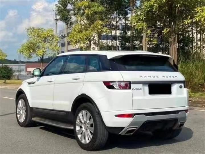 武汉13年路虎极光9