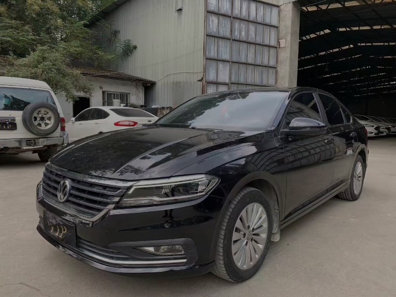 成都18年大众朗逸8