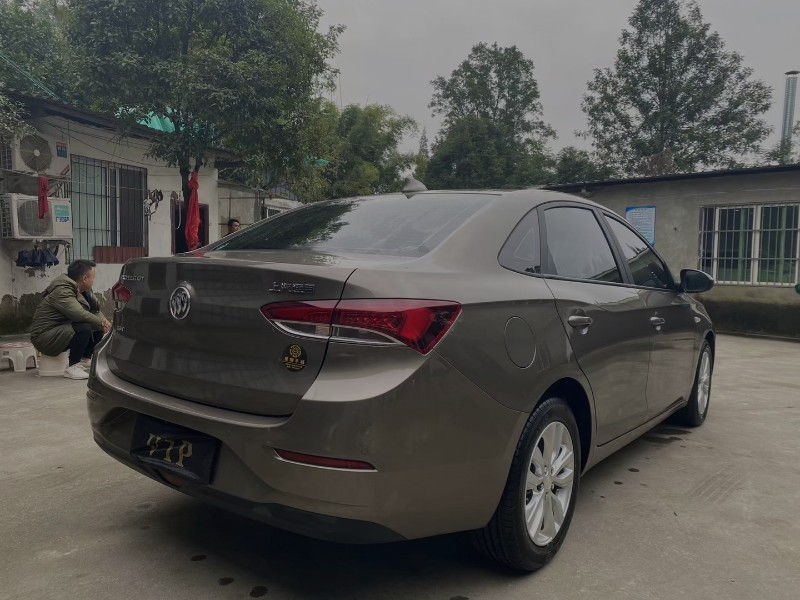 成都20年别克英朗GT9