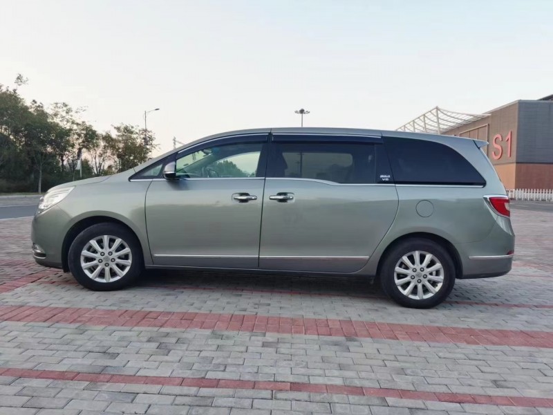 青岛12年别克别克GL86