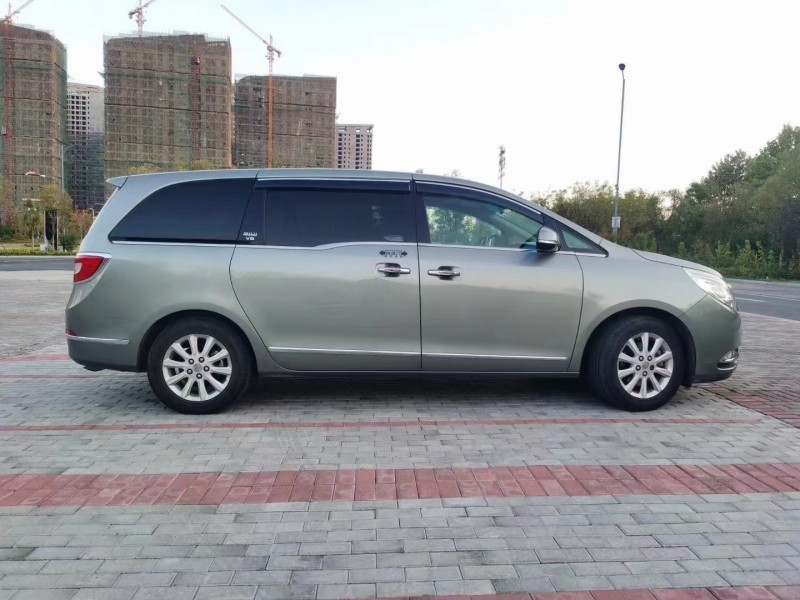 青岛12年别克别克GL85