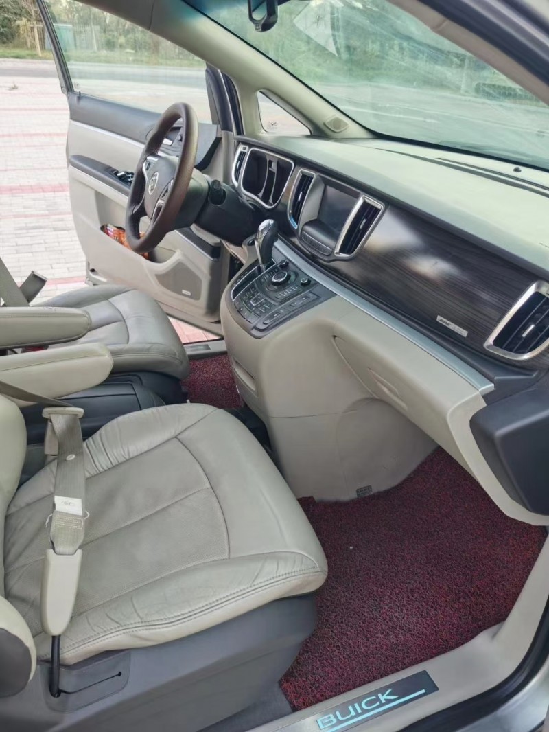 青岛12年别克别克GL83