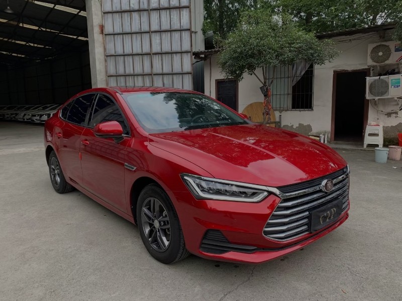 成都19年比亚迪秦7