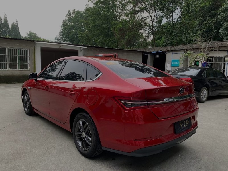 成都19年比亚迪秦1