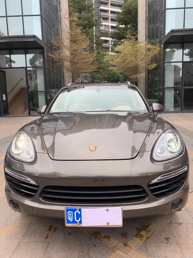 中山10年保时捷卡宴9