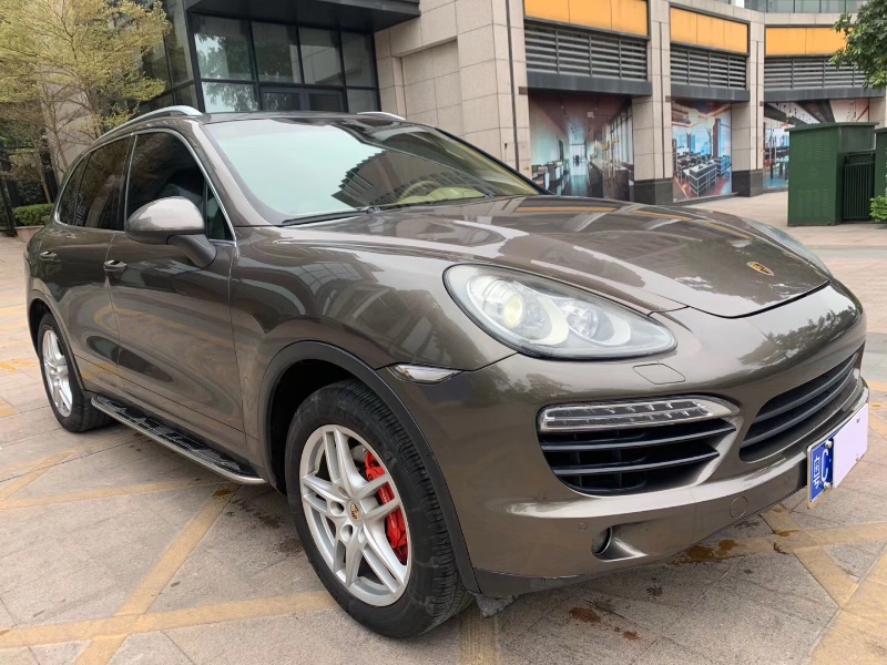 中山10年保时捷卡宴4