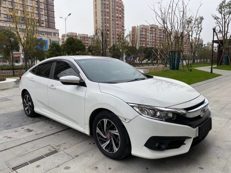 盐城17年本田思域2