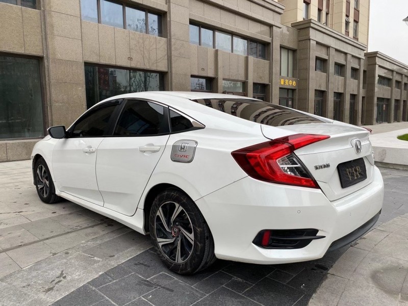 盐城17年本田思域4