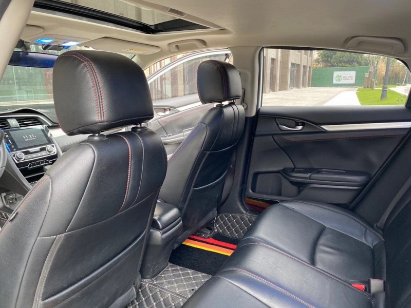 盐城17年本田思域9