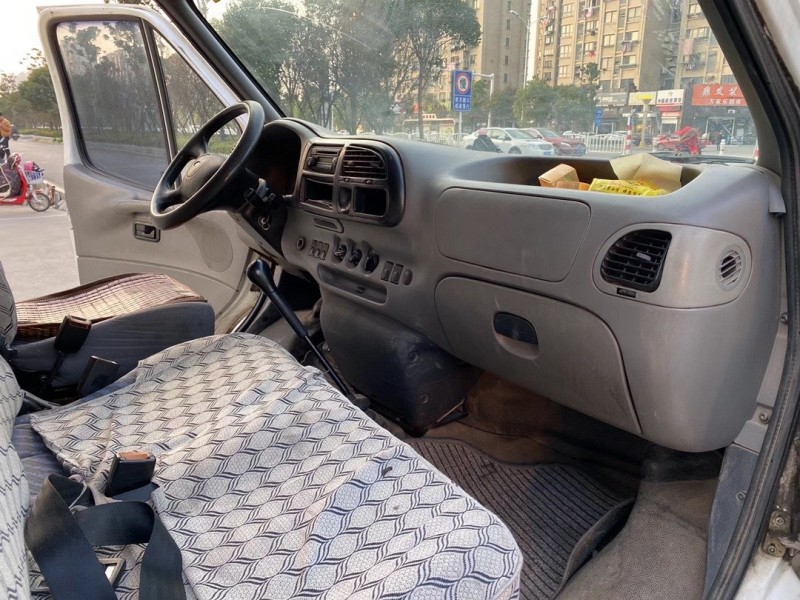 盐城13年福特全顺3