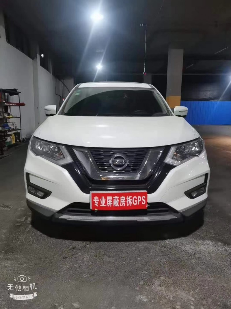 益阳18年日产奇骏1