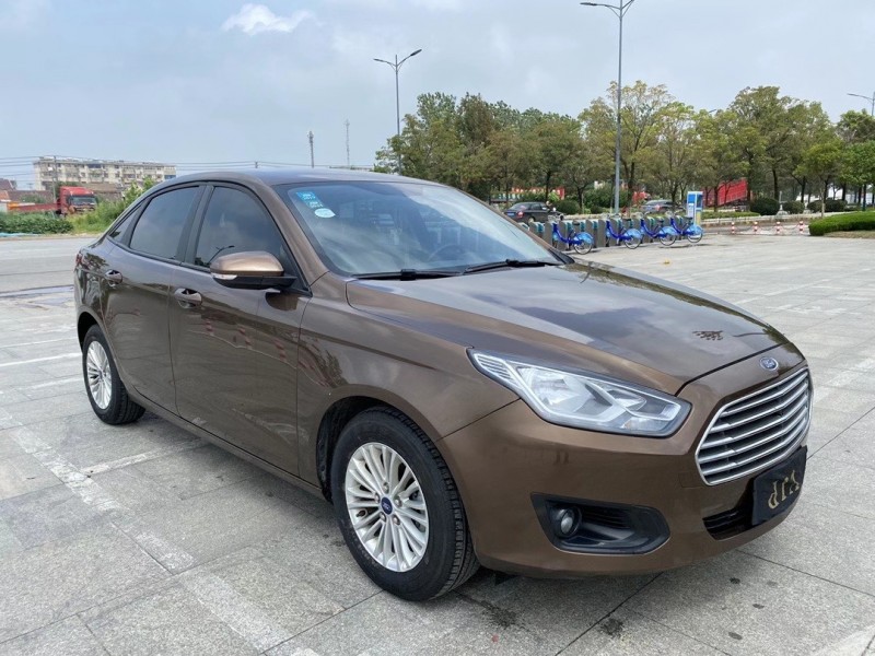 盐城17年福特福睿斯8