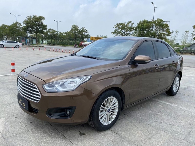 盐城17年福特福睿斯7