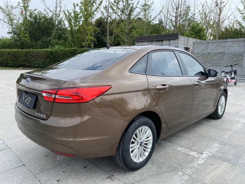 盐城17年福特福睿斯5