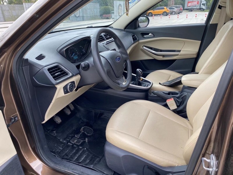 盐城17年福特福睿斯4